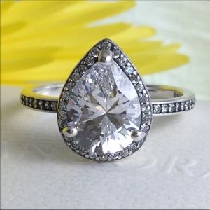 Pandora teardrop ring size 8